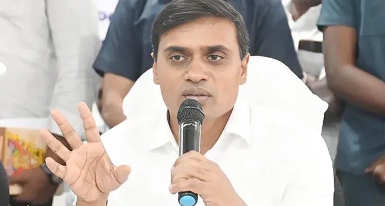 వైసీపీ ఎంపీ మిథున్ రెడ్డికి సుప్రీంకోర్టులో చుక్కెదురు

