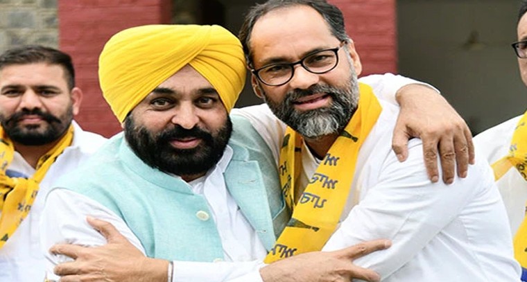 లాభాలతో ముగిసిన స్టాక్ మార్కెట్లు