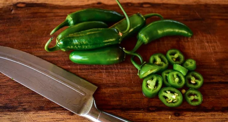 ఒండ్రుమట్టితో వినాయక ప్రతిమ.. అంతరార్ధం ఇదే!

