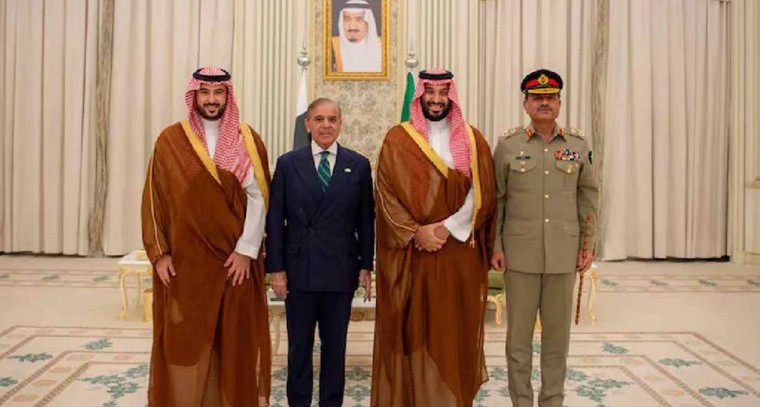 శ్రీకాళహస్తీశ్వరాలయంలో తగ్గిన భక్తుల రద్దీ