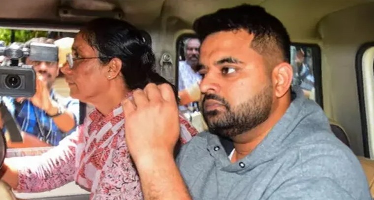 అక్టోబర్ 1 నుంచి 5జీ సేవలు