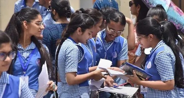 10, 12 తరగతుల ఫలితాలపై సీబీఎస్‌ఈ కీలక నిర్ణయం

