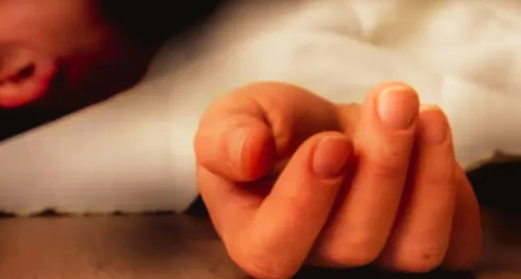 కైలాసనాథుని కి ప్రత్యేక పూజలు