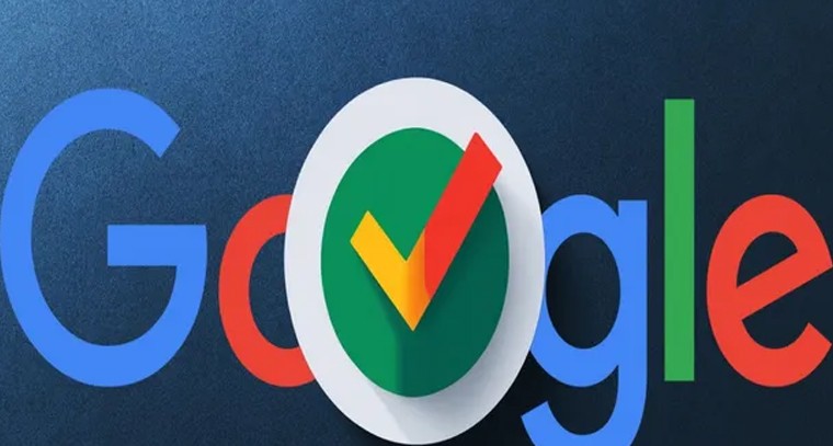 సుబ్రహ్మణ్యేశ్వర స్వామికి వెండి కవచాలు వితరణ