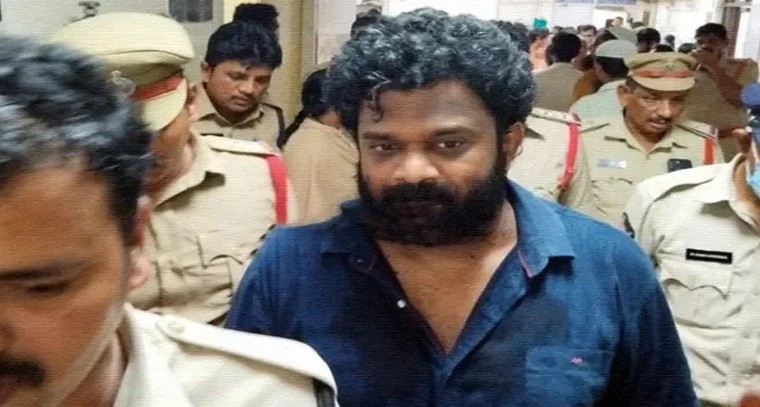 సొరకాయల స్వామి ఆలయంలో పౌర్ణమి పూజలు