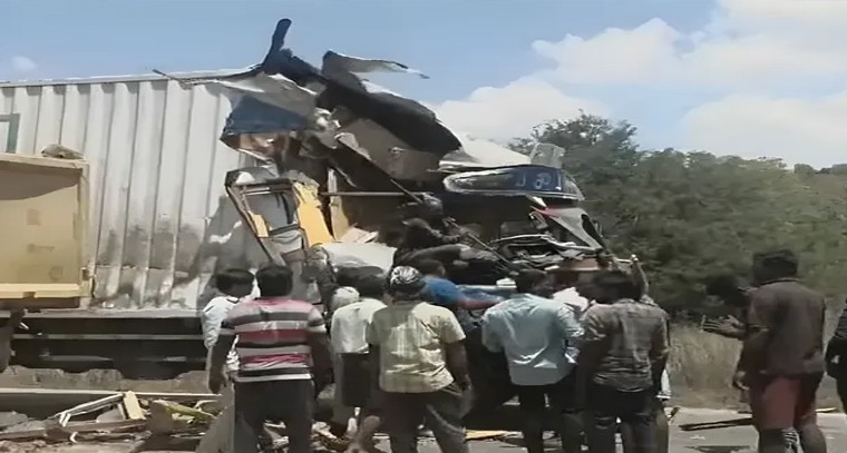 ధోనికి థ్యాంక్స్ చెప్పిన ధావన్

