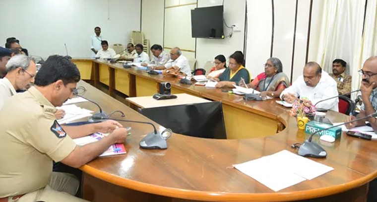 మార్చి 31 వరకు గురుకులాల్లో ప్రవేశాలు