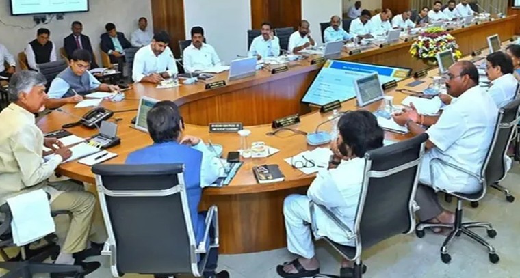 స్థిరంగా కొనసాగుతున్న బంగారం ధరలు

