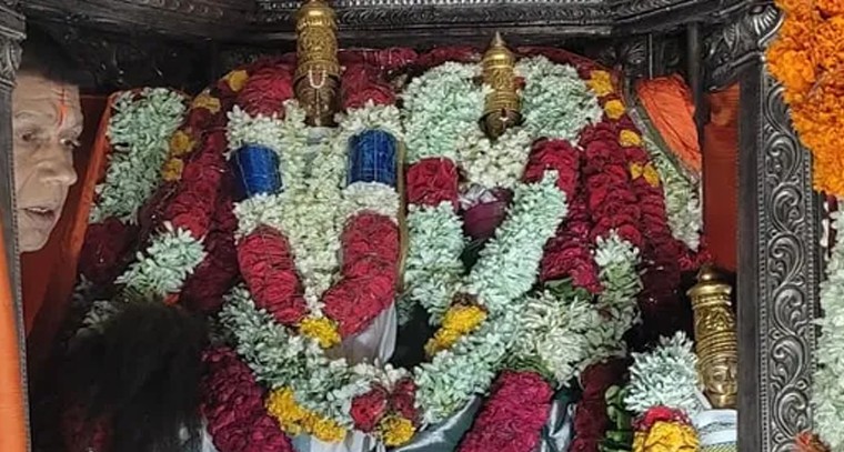 వైభవంగా వెండి రథోత్సవం

