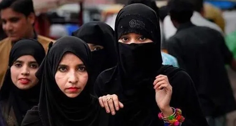 హాల్ టికెట్లు విడుదల

