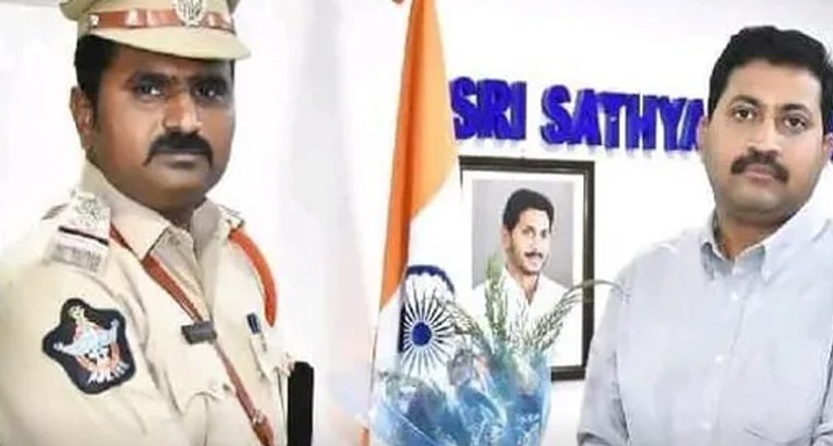 ట్రంప్‌ కంటే బైడెన్‌ వెనుకంజ!

