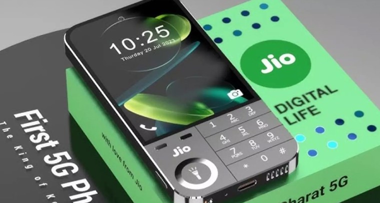 రిలయన్స్ జియో మరో సంచలన నిర్ణయం.. తక్కువ ధరకే 5జీ ఫోన్..!