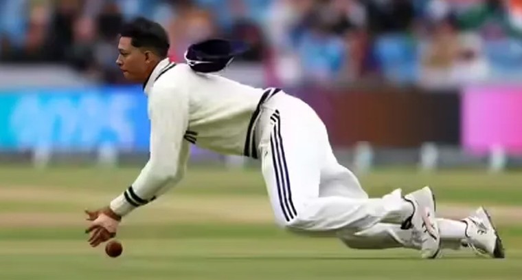 జైస్వాల్‌కు అండగా శ్రీధర్.. స్లిప్స్ ఫీల్డింగ్ సవాళ్లపై స్పష్టీకరణ

