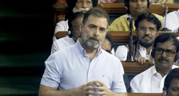 సరస్వతీదేవి ఆలయంలో ప్రత్యేక పూజలు