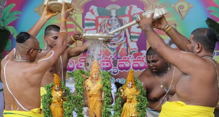 అప్పలాయగుంటలో పవిత్రోత్సవాలు ప్రారంభం

