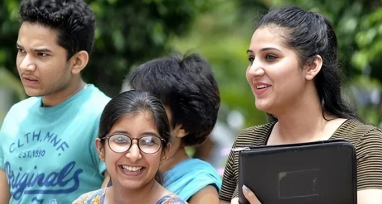 తెలంగాణలో 'దోస్త్' ప్రవేశాలు: మూడు విడతల్లో దరఖాస్తుల స్వీకరణ

