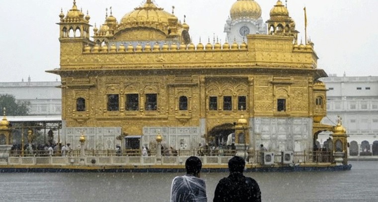 అమృత్‌సర్‌ స్వర్ణ దేవాలయ బెదిరింపుల కేసులో సాఫ్ట్‌వేర్ ఇంజనీర్ అరెస్ట్

