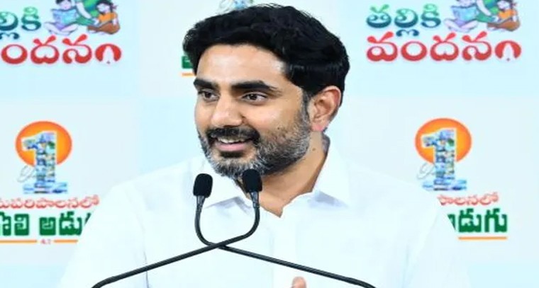 ఏపీ విద్యార్థులకు శుభవార్త.. ఉచిత స్టడీ మెటీరియల్, JEE/NEET కోచింగ్

