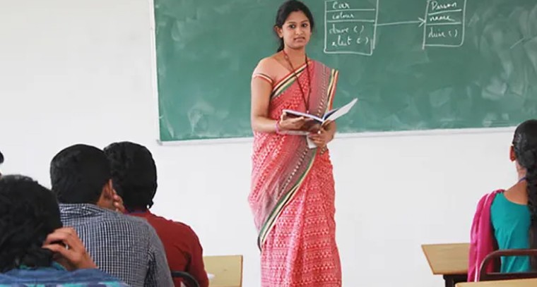 గెస్ట్‌ లెక్చరర్ల సర్వీసు పొడిగింపు

