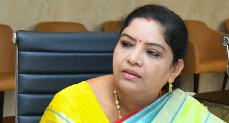 భారీ నష్టాల్లో ముగిసిన మార్కెట్ సూచీలు

