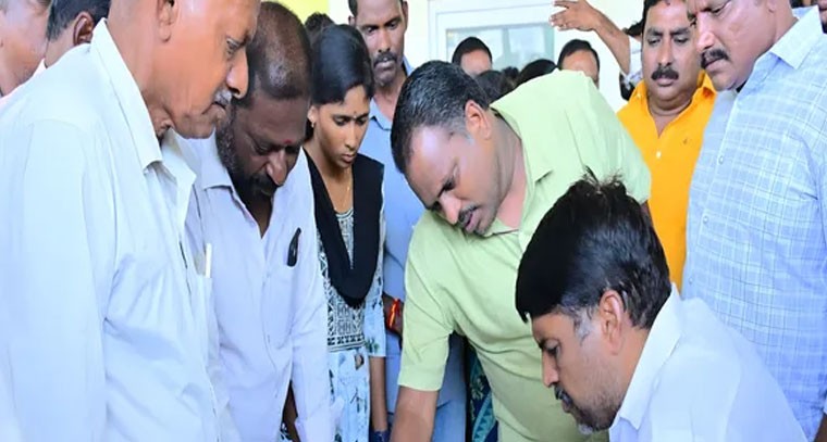 సమస్యల పరిష్కారానికి ప్రజా దర్బార్ ఎమ్మెల్యే వేగేశన