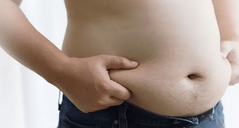 ఆల్కహాల్‌తో బెల్లీ ఫ్యాట్ పెరుగుతుంది: వైద్యుల హెచ్చరిక