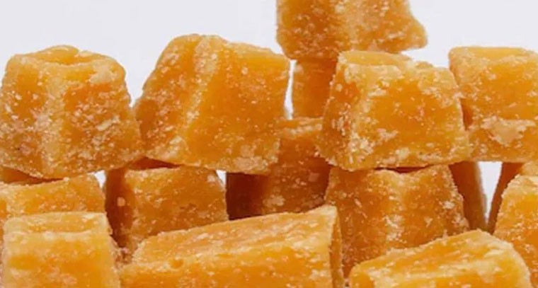 రాత్రి భోజనం చేసిన తరువాత చిన్న బెల్లం ముక్కను రోజూ తినండి ..