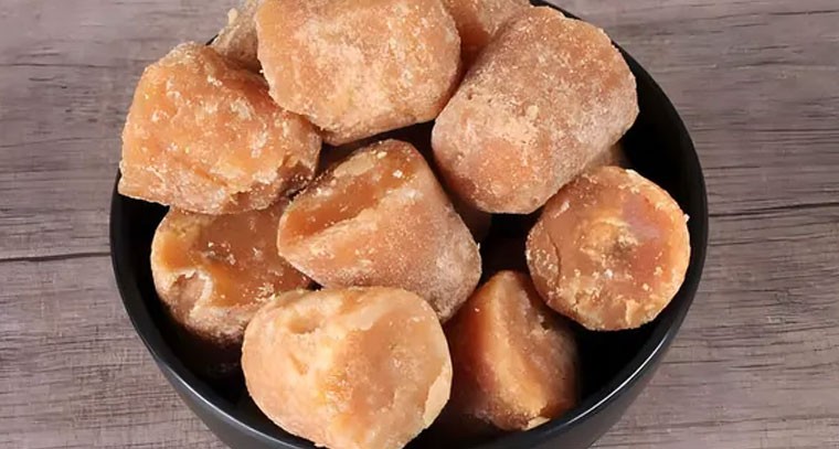 చలికాలంలో బెల్లం తినండి: ఆరోగ్య ప్రయోజనాలు!