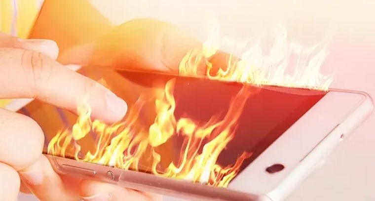 అలర్ట్.. ఎండాకాలంలో మీ ఫోన్ వేడెక్కుతోందా?
