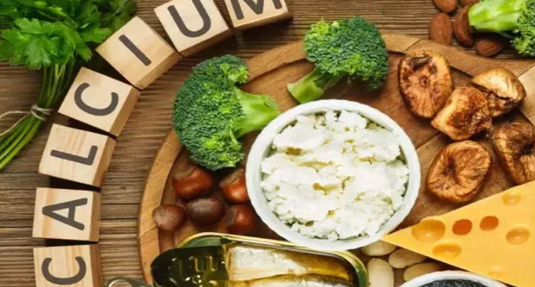 కాల్షియం అధికంగా ఉండే ఆహారాల గురించి తెలుసుకుందాం.