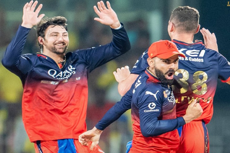 చెన్నై సూపర్ కింగ్స్ పై రాయల్ చాలెంజర్స్ బెంగుళూర్ భారీ విజయం... 