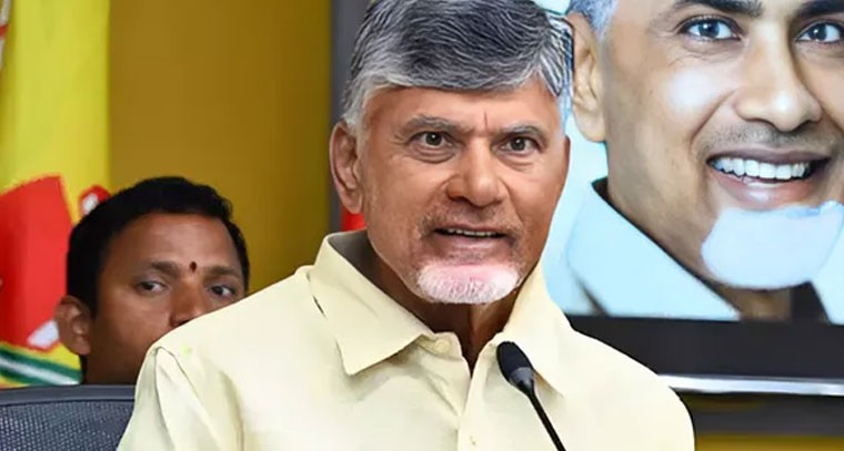 స్మార్ట్ వర్క్ చేస్తే ఉద్యోగాలు ఎక్కడికీ పోవు: చంద్రబాబు