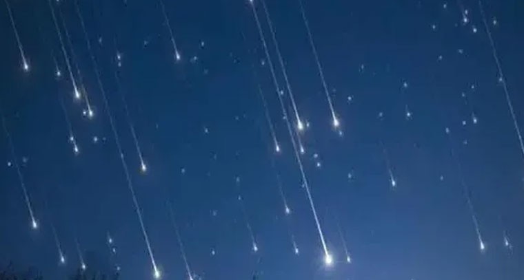 ఆకాశంలో అద్భుతం.. డిసెంబర్14న రాత్రి జెమినిడ్స్ ఉల్కాపాతం