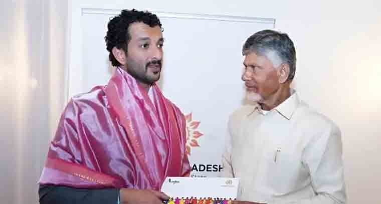 యూఏఈ మంత్రితో చంద్రబాబు భేటీ 
