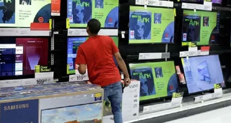 స్మార్ట్ టీవీ కొంటున్నారా? ఈ 5 ఫీచర్లు తప్పనిసరిగా ఉండాలి!