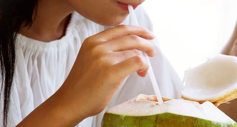 కొబ్బరి నీళ్లు తాగే ముందు ఈ జాగ్రత్తలు తప్పనిసరి!