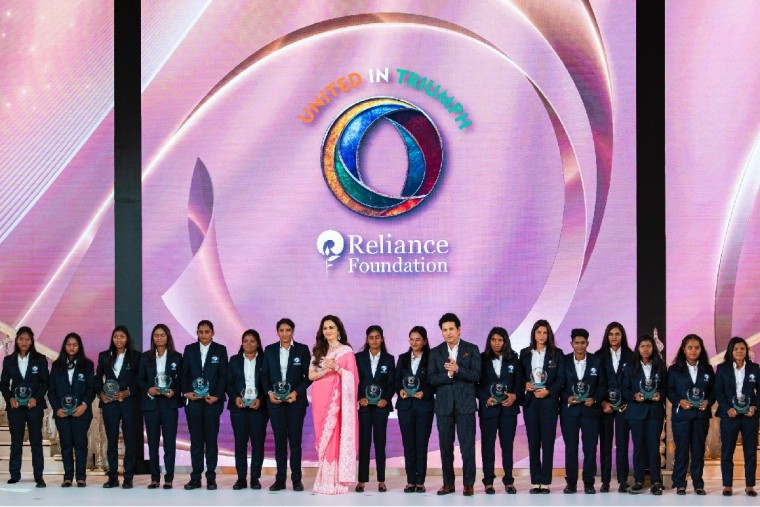 అంధ మహిళా క్రికెట్ జట్టుకు రిలయన్స్ ఫౌండేషన్ రూ.5 కోట్ల నజరానా