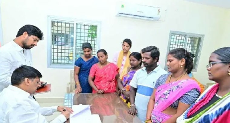 వినతులు జాప్యం లేకుండా పరిష్కరించాలి: బాపట్ల ఎమ్మెల్యే