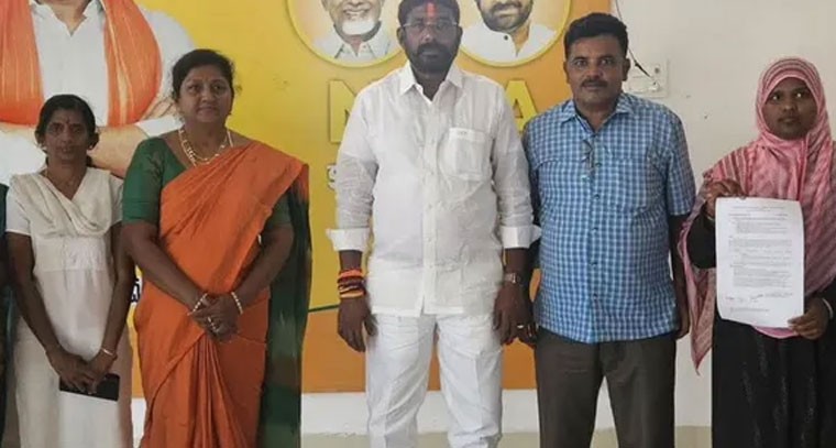 ధర్మవరం లో ఆశా వర్కర్లకు నియామక పత్రాలు అందజేత