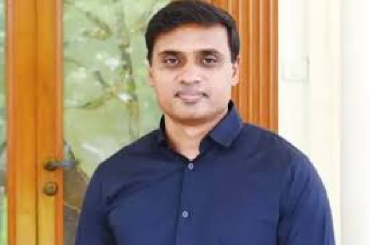 ఏపీ హైకోర్టు మిథున్ రెడ్డికి తాత్కాలిక ఊరటను కల్పించింది.