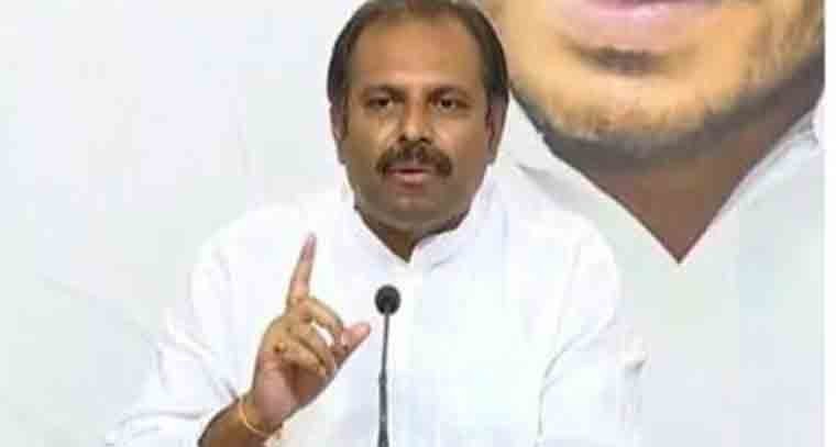 ప్రత్యర్థులపై అసత్య ప్రచారాలు చెపుతూ చంద్రబాబు కాలం గడుపుతున్నాడు 