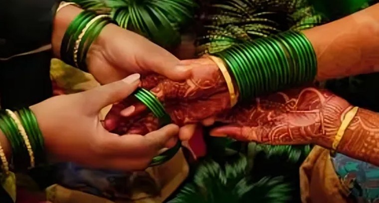 గాజులు ధరించడం వల్ల లాభాలేంటి?