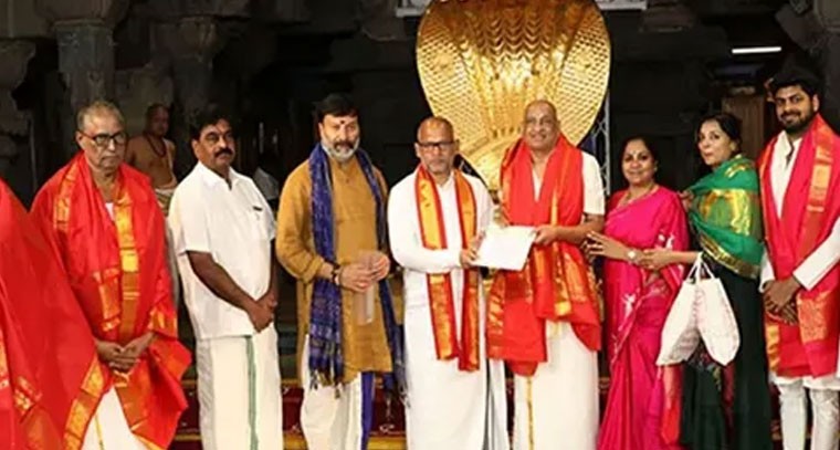 టీటీడీ ట్రస్టులకు రూ.2.50 కోట్ల విరాళం అందించిన పి.ఎల్.రాజు కన్‌స్ట్రక్షన్