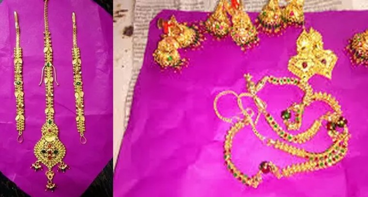 బంగారం షాప్‌లో నగలను పింక్‌ పేపర్‌లోనే ఎందుకు చుట్టి ఇస్తారు?