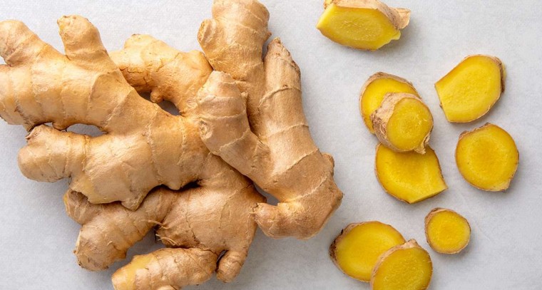 మీ భోజనంలో అల్లం యొక్క 10 అద్భుతమైన ప్రయోజనాలు