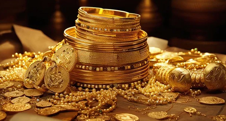 స్వల్పంగా పెరిగిన బంగారం ధరలు
