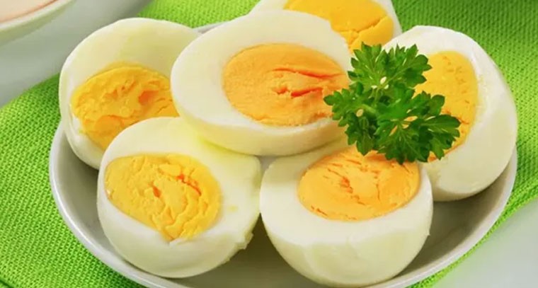 ఏడాది లోపు పిల్లలకు గుడ్డు పెట్టొచ్చా? డాక్టర్ల సలహా ఇదే!