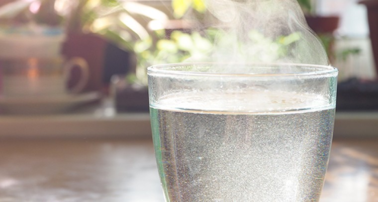  21 ఒక్క రోజుల పాటు వేడినీరు తాగడం వల్ల ఏం జరుగుతుందో తెలుసా.