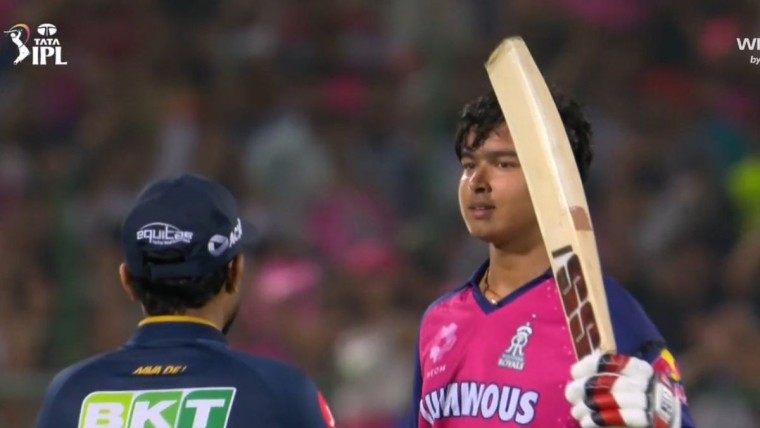 IPLలో సంచలనం.. 14 ఏళ్లకే వైభవ్ సెంచరీ