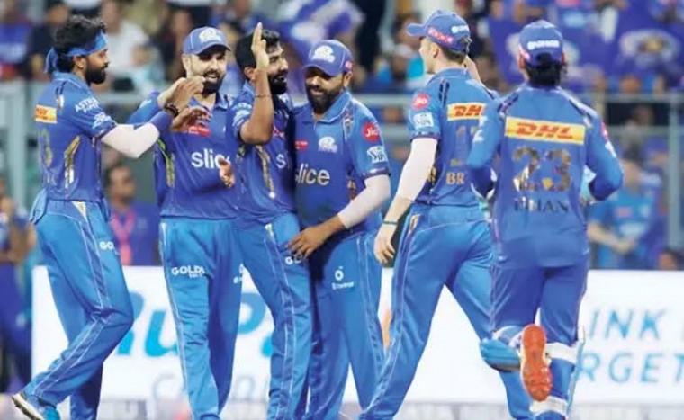 రోహిత్ శర్మను అట్టిపెట్టుకున్న ముంబయి... కెప్టెన్ మాత్రం హార్దిక్ పాండ్యానే!